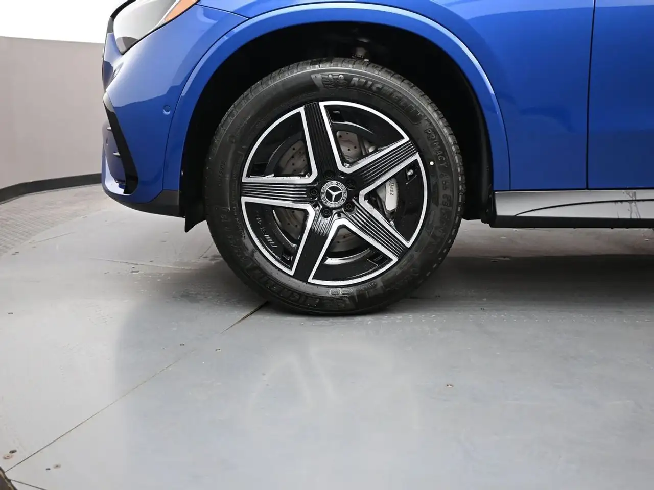Mercedes-Benz GLC снимка Mercedes-Benz GLC
