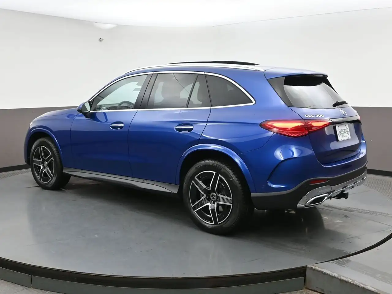 Mercedes-Benz GLC снимка Mercedes-Benz GLC