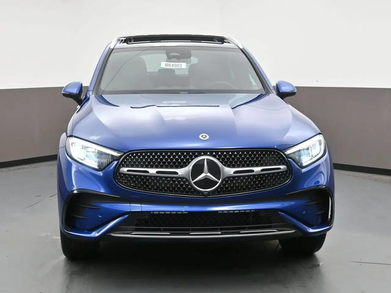 Mercedes-Benz GLC снимка Mercedes-Benz GLC