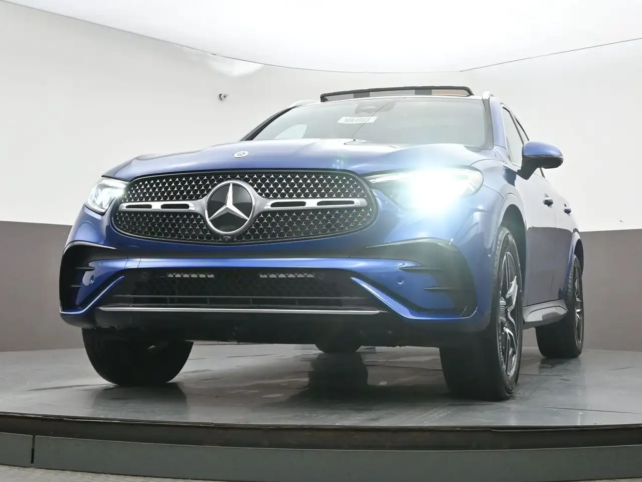 Mercedes-Benz GLC снимка Mercedes-Benz GLC