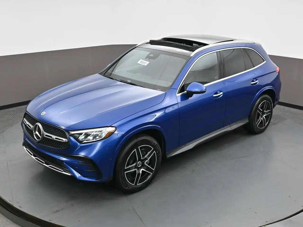 Mercedes-Benz GLC снимка Mercedes-Benz GLC
