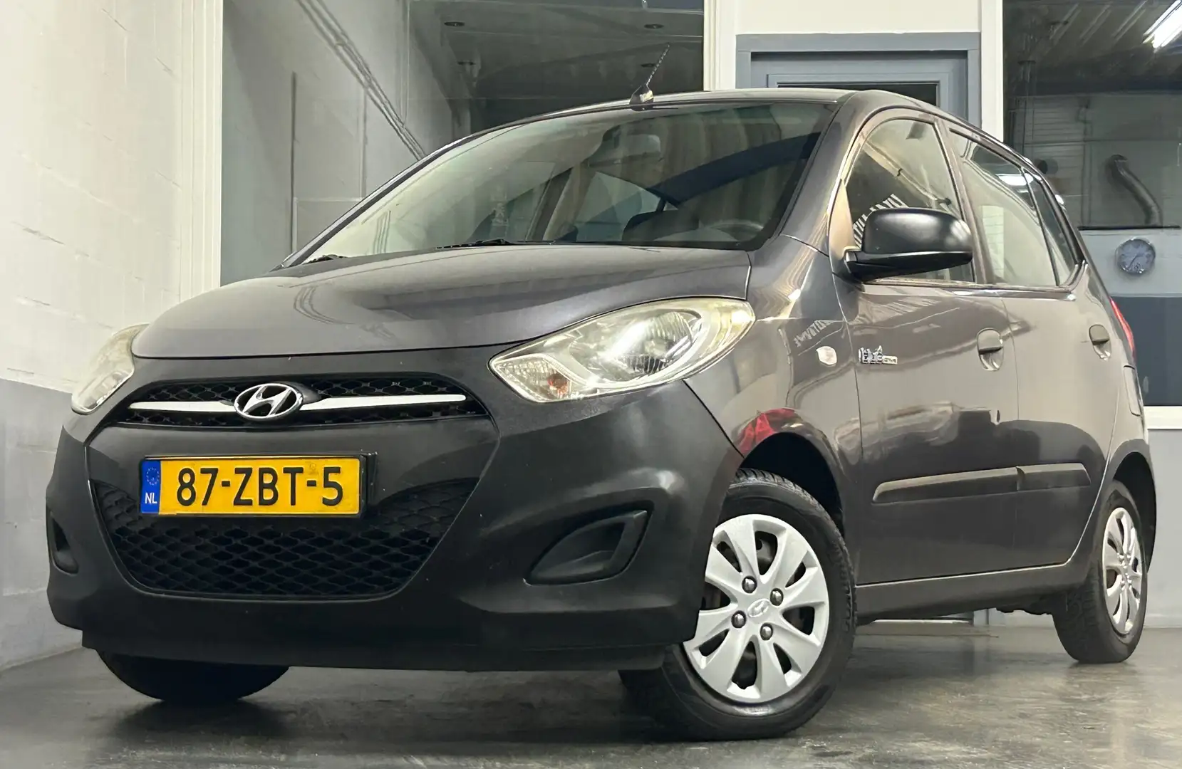 Hyundai i10 1.0 Pure|NAP|NweAPK|PerfectOH|Nettestaat| Grijs - 1