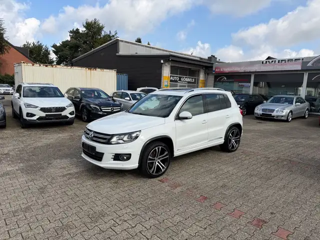Volkswagen Tiguan Sport & Style 4Motion R-LINE PANO KAMERA