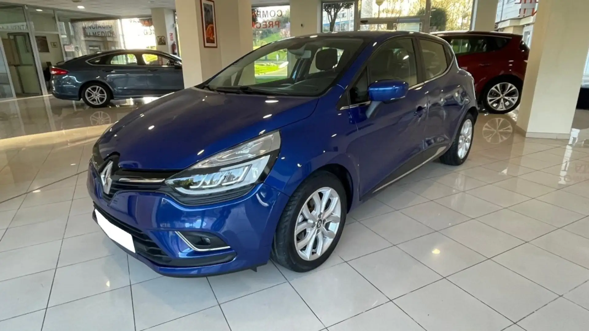 Renault Clio Pequeño Manual de 5 Puertas Azul - 1