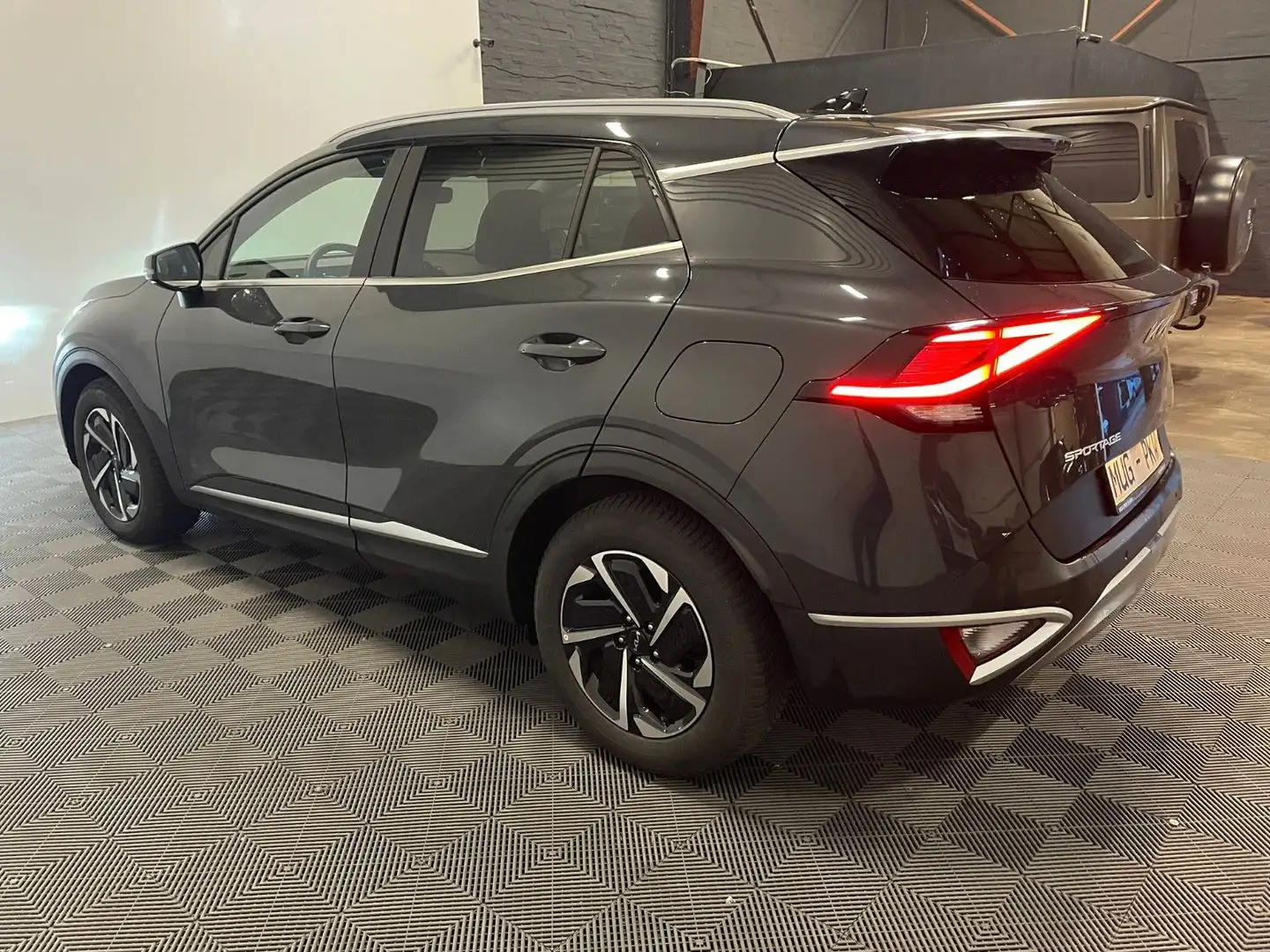 Kia Sportage Vision 1.6*Leder-Temp.-Navi-Kamera-LED* Grau - 2
