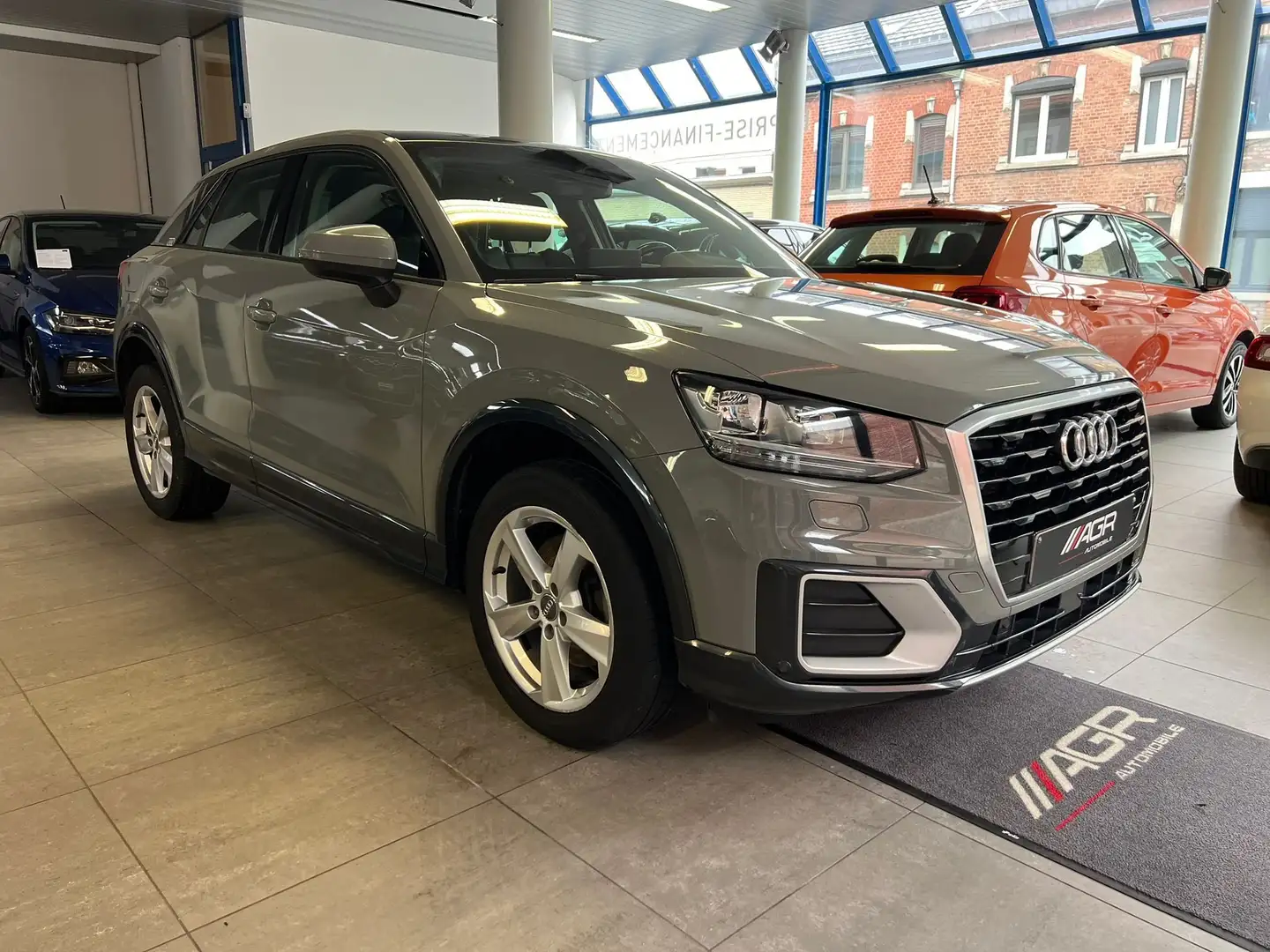 Audi Q2 MAGNIFIQUE CONFIGURATION TOP ETAT Grau - 2