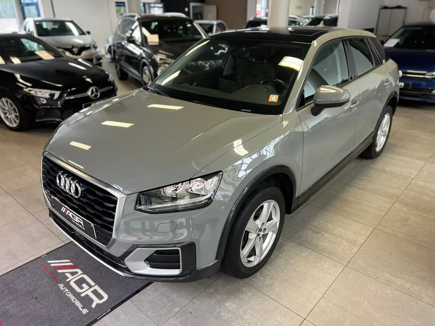 Audi Q2 MAGNIFIQUE CONFIGURATION TOP ETAT Grau - 1