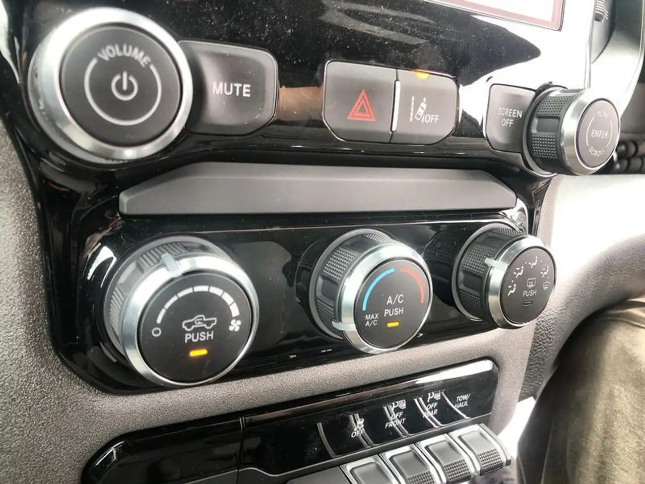 RAM 1500 photo RAM 1500