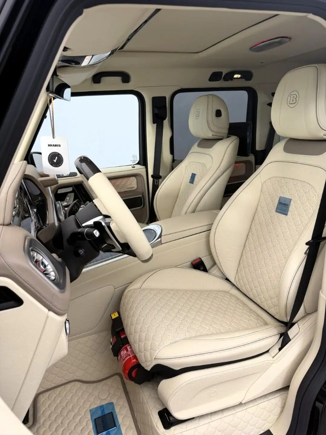 벤츠 G-Class G 63 AMG 2026 검정 사진 7
