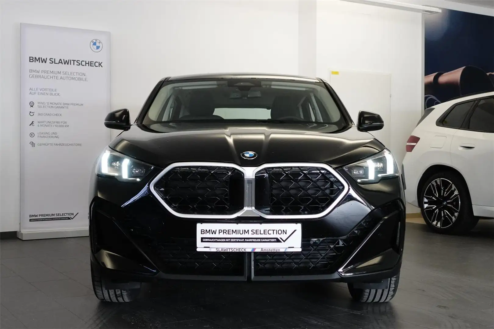BMW X2 sDrive18d U10 Schwarz - 2