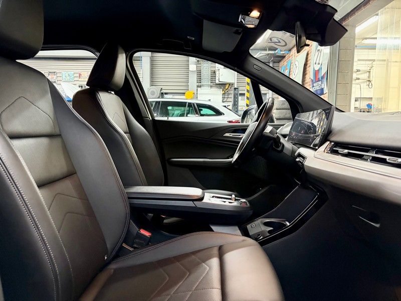 BMW 218 218dA Active Tourer 2.0 150cv Auto Cuir/AttRem/Na — photo 8
