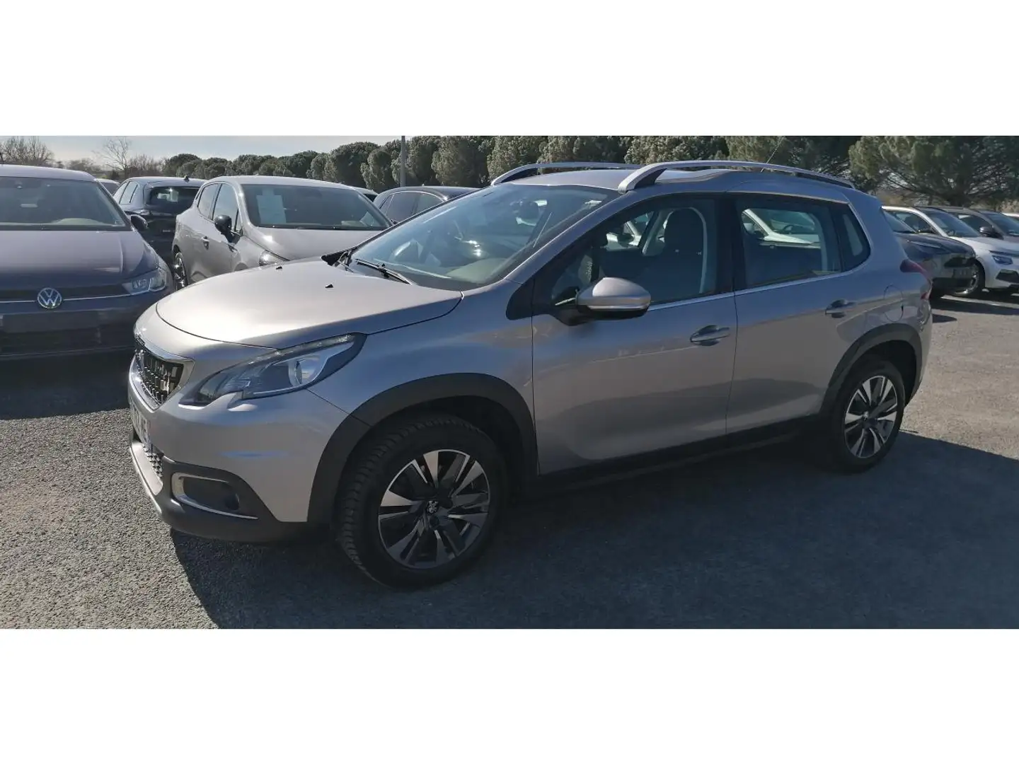 Peugeot 2008 1.2i PureTech 82 Allure +CAMERA Gris - 2