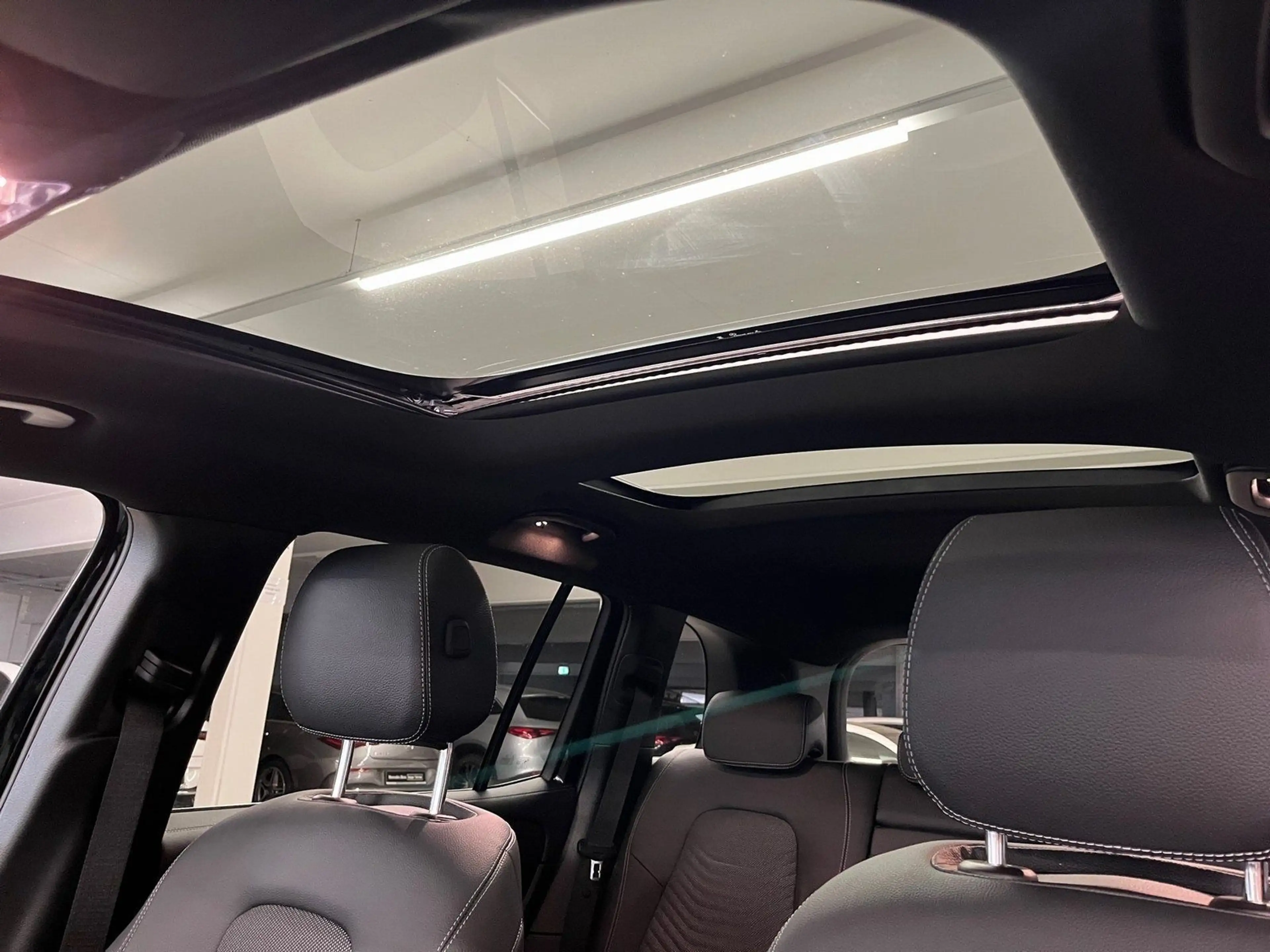 Mercedes-Benz GLB 220 d Progr*360*Distr*Panorama*Standh*Multib — photo 14
