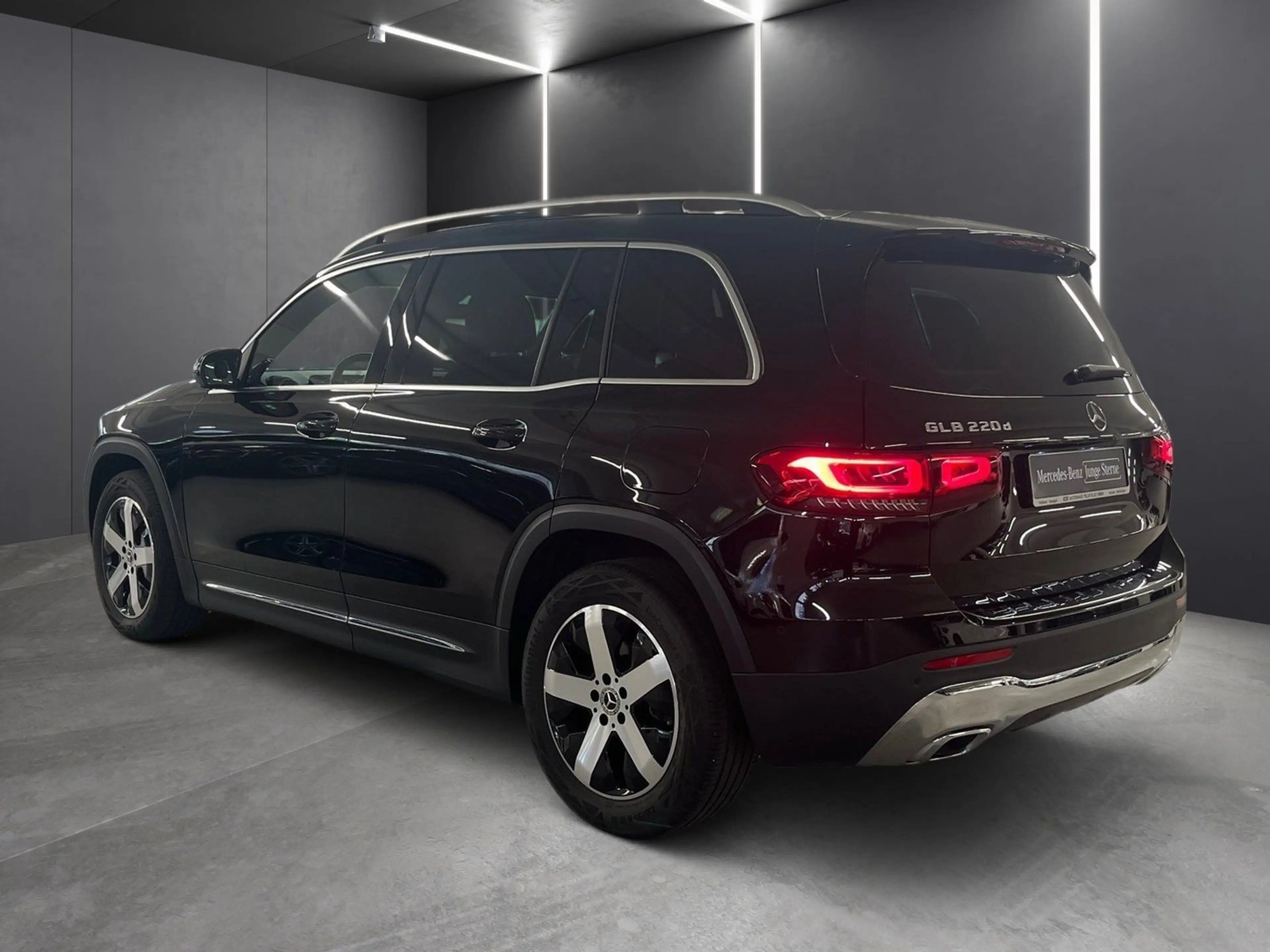 Mercedes-Benz GLB 220 d Progr*360*Distr*Panorama*Standh*Multib — photo 4