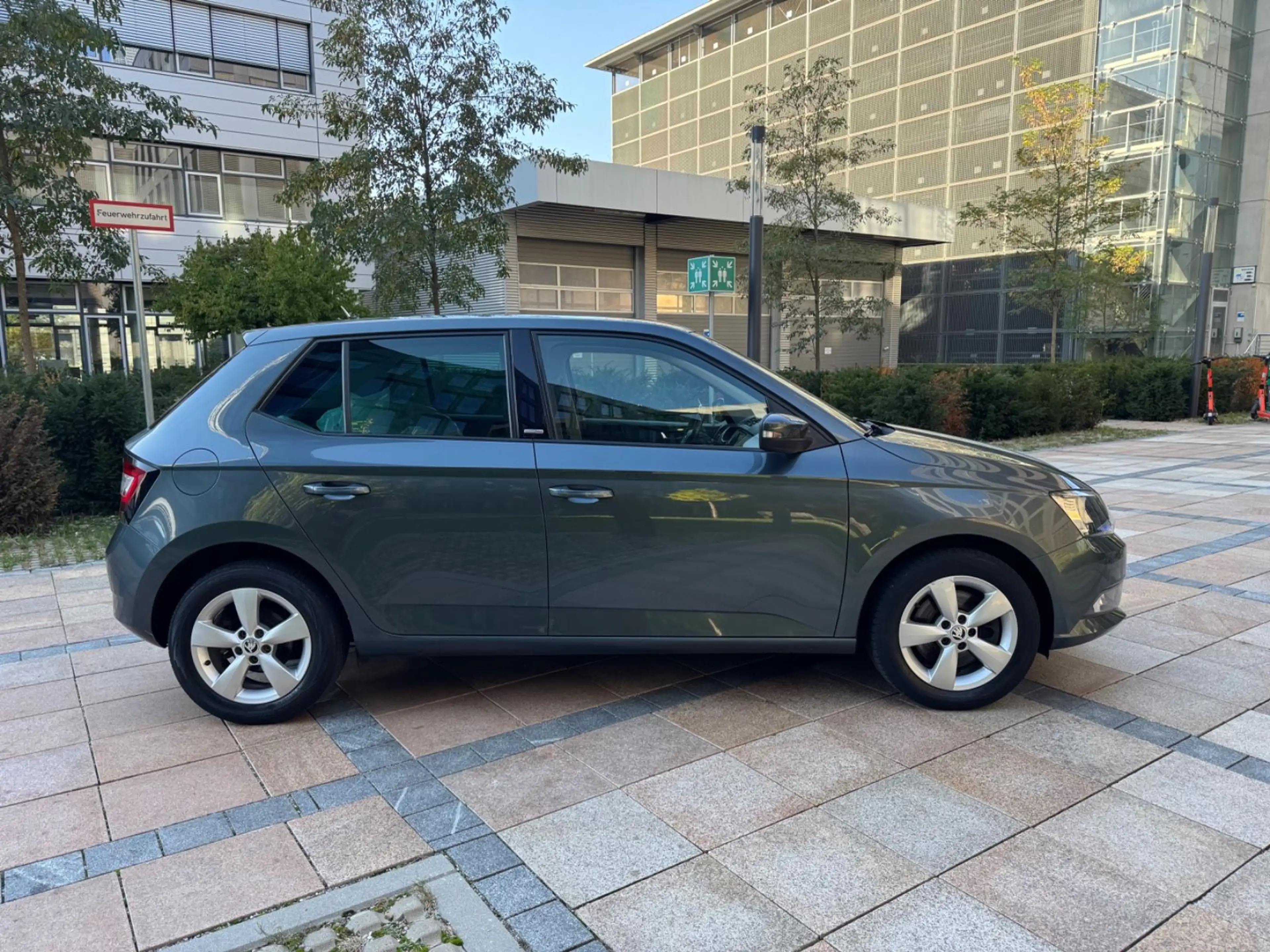 Skoda Fabia 1.2 TSI Joy Tüv u. Insp. neu !!!! Garntie — photo 4