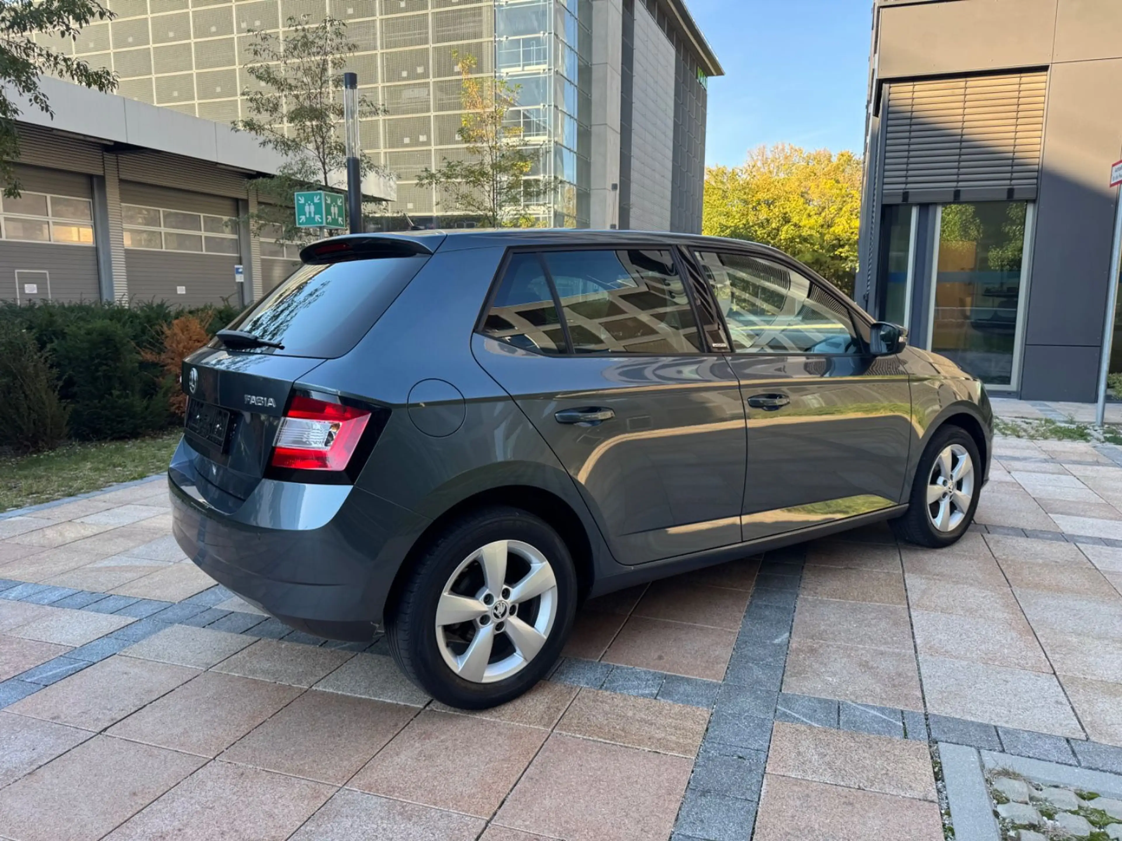 Skoda Fabia 1.2 TSI Joy Tüv u. Insp. neu !!!! Garntie — photo 5