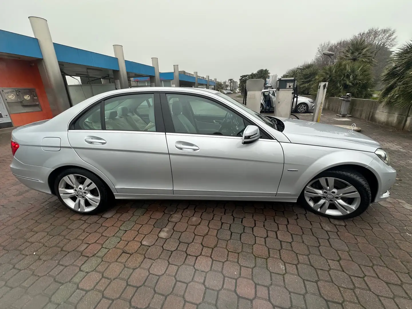 Mercedes-Benz C 350 elegance - 2