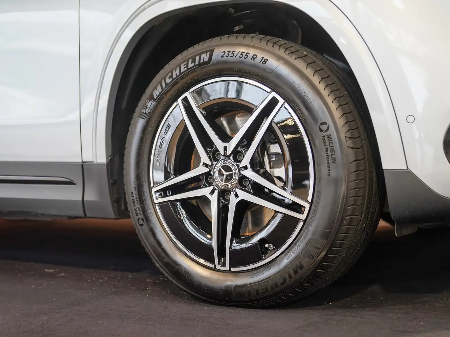 Mercedes-Benz EQA 350 EQA 350 4M AMG Line Night sage CarPlay 360° DAB Argent - 2