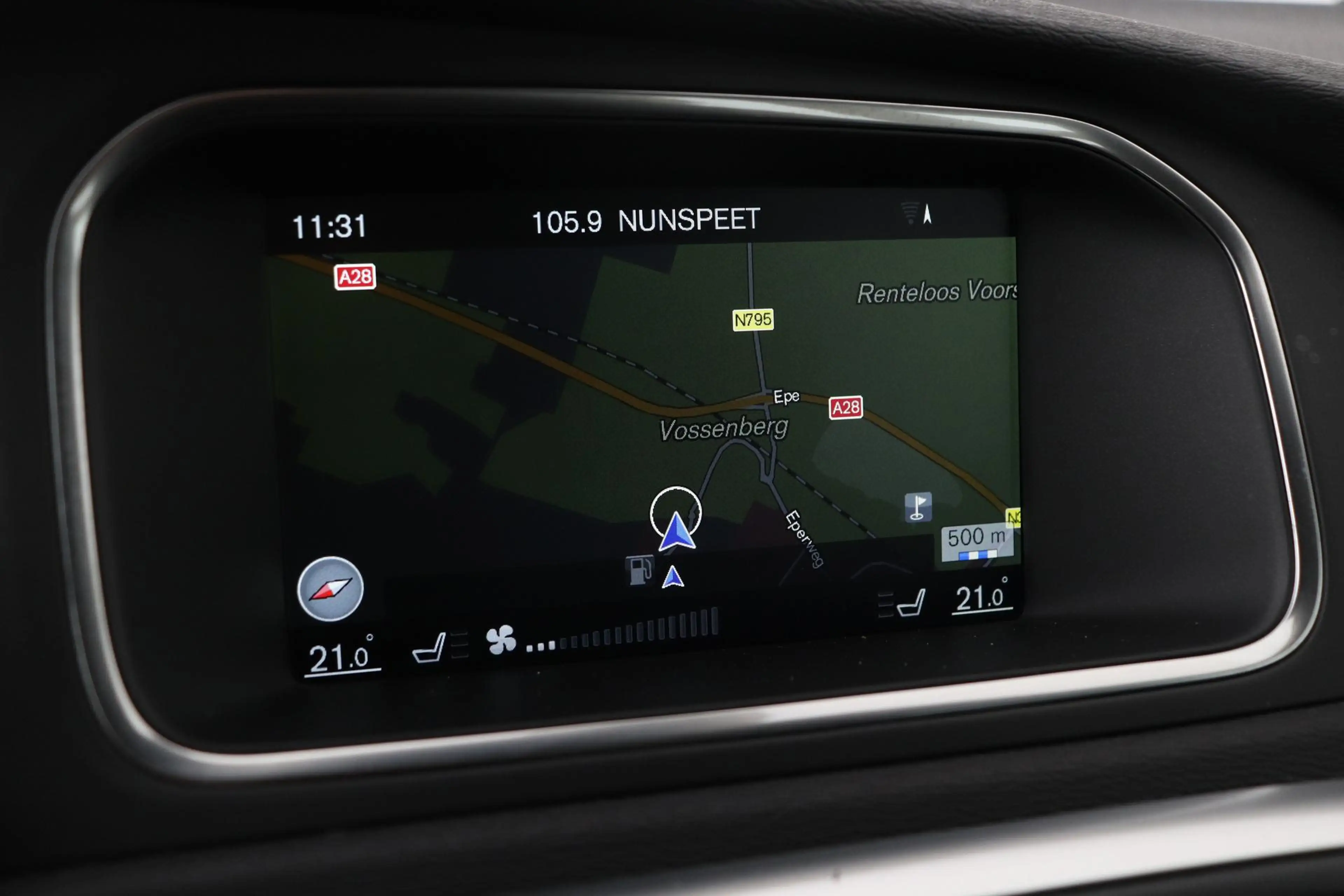 Volvo V40 2.0 D3 Momentum | Trekhaak | ACC | BLIS | Standkac — photo 25