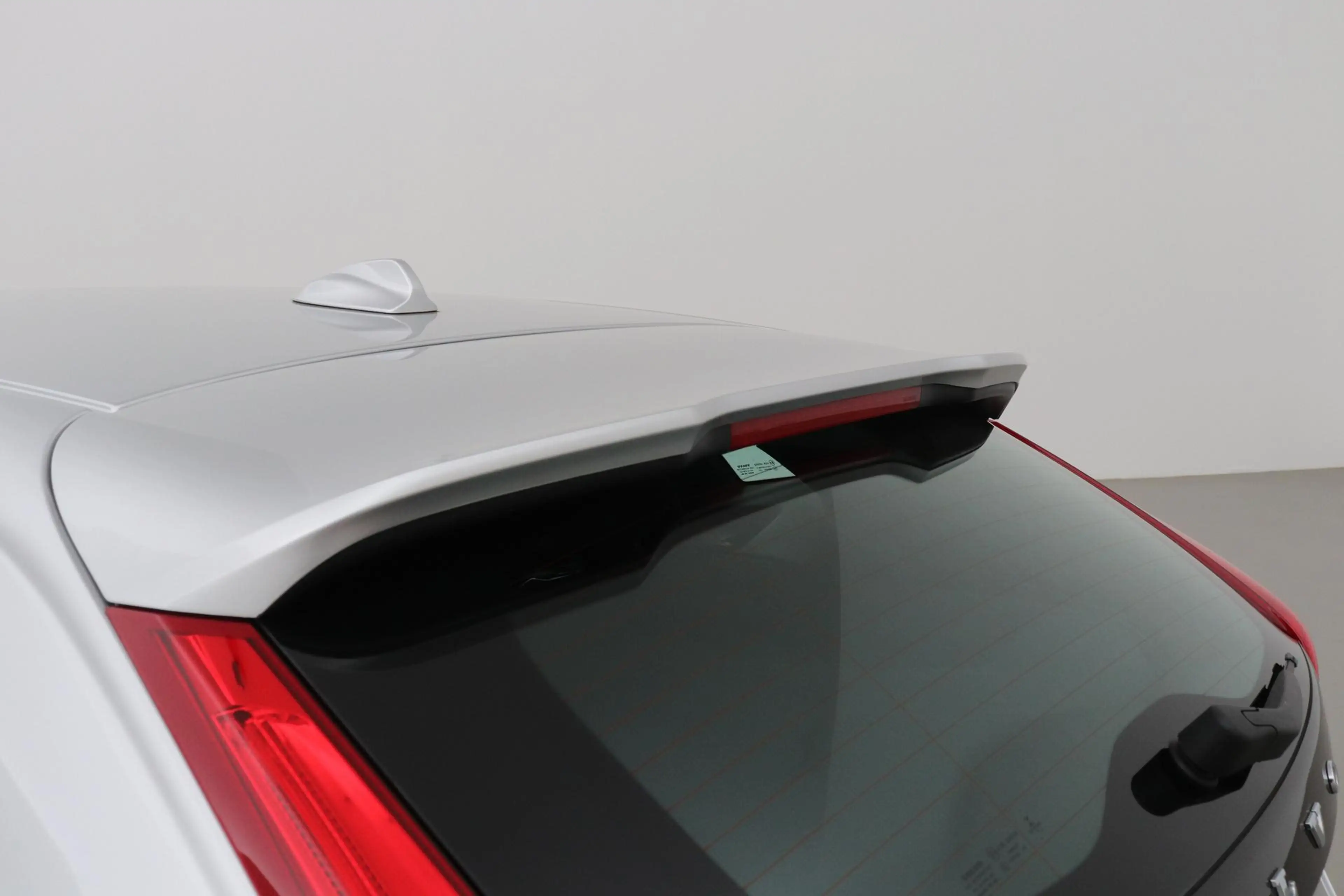 Volvo V40 2.0 D3 Momentum | Trekhaak | ACC | BLIS | Standkac — photo 42