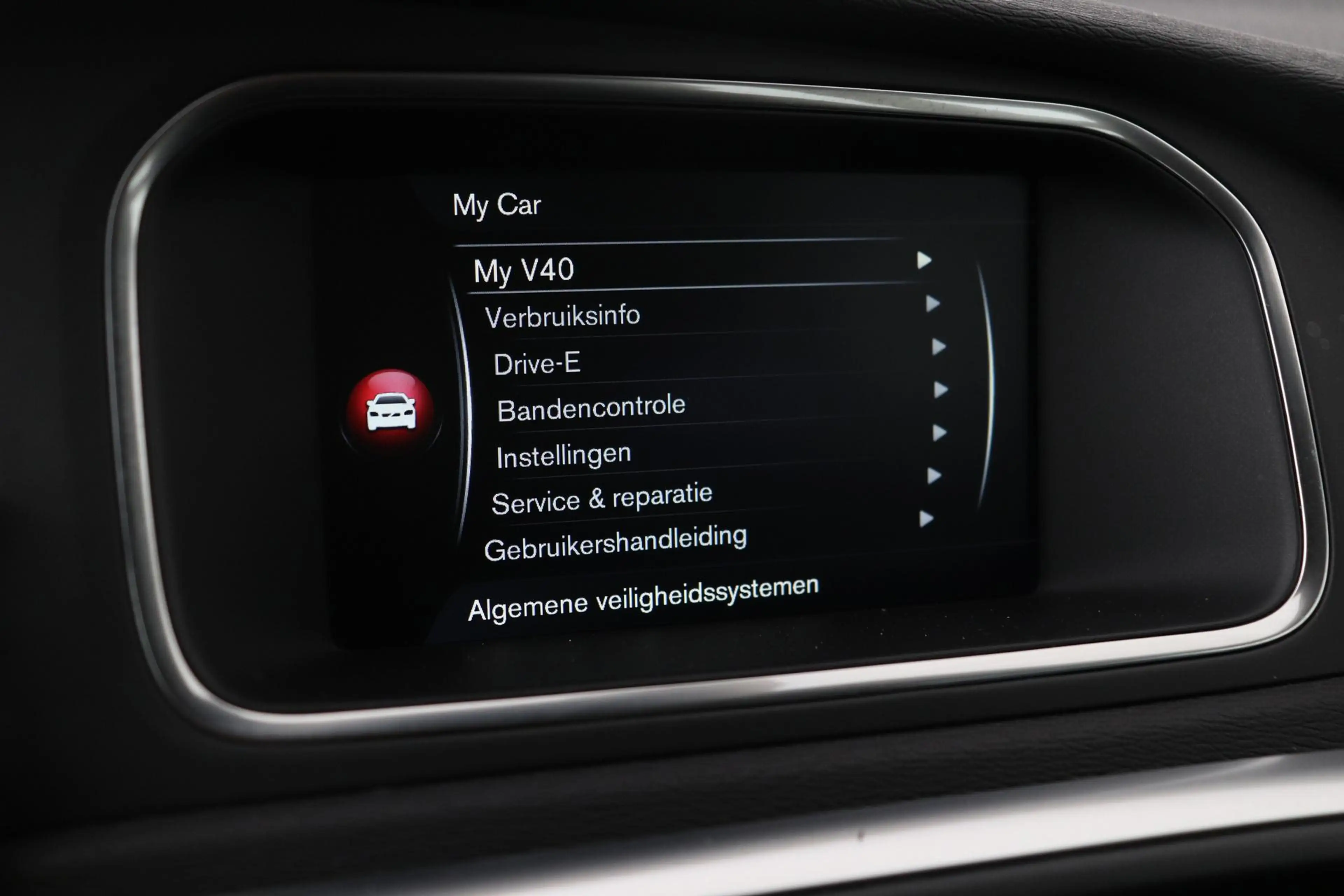 Volvo V40 2.0 D3 Momentum | Trekhaak | ACC | BLIS | Standkac — photo 20