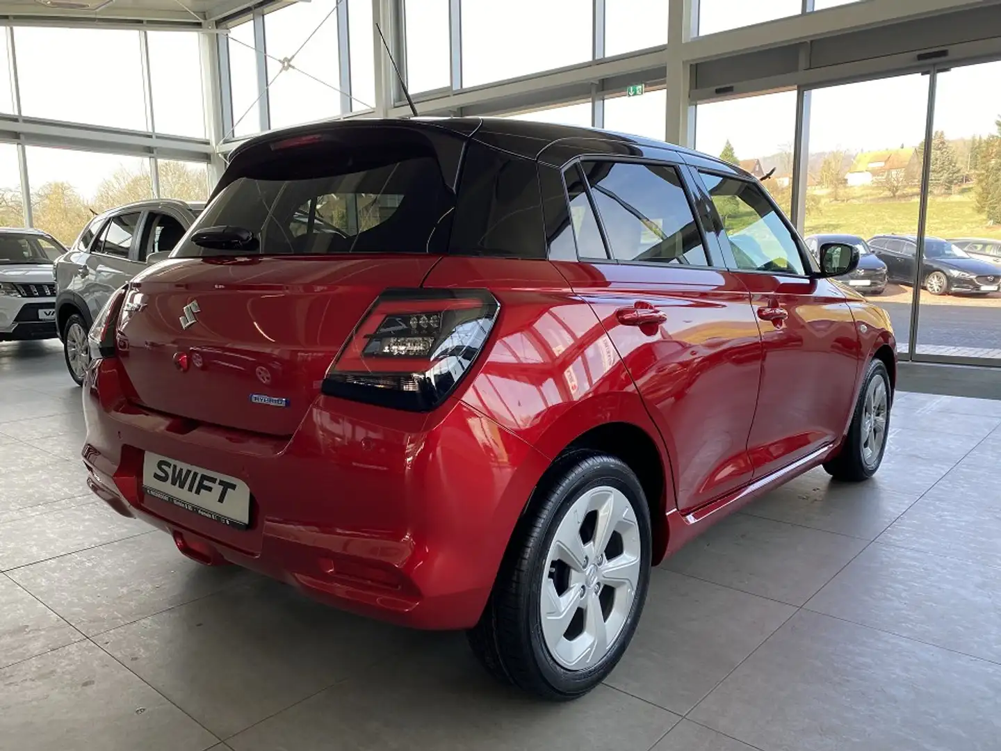 Suzuki Swift 1.2 Comfort Hybrid Rot - 2