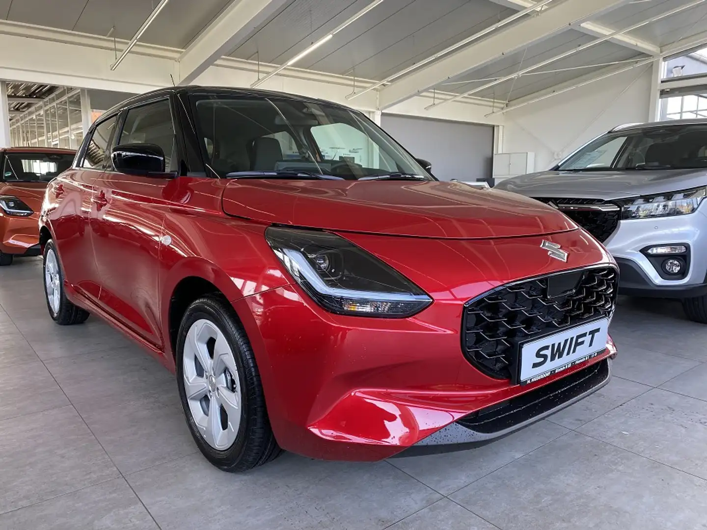 Suzuki Swift 1.2 Comfort Hybrid Rot - 1