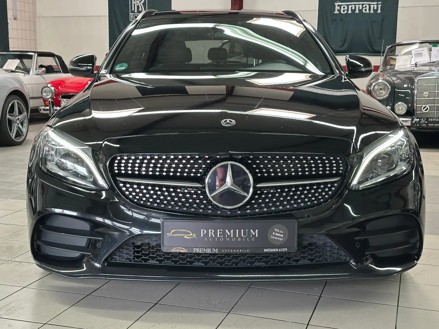 Mercedes-Benz C 300 d T 9G-TRONIC Exclusive Schwarz - 2