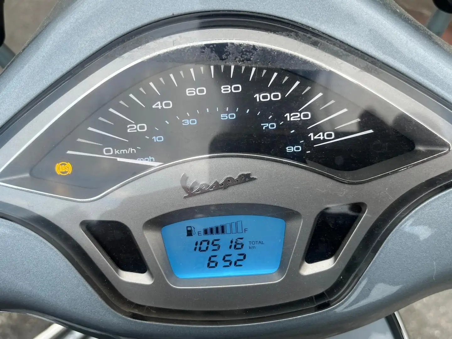 Piaggio Primavera Vespa primavera 150 ABS Argintiu - 1