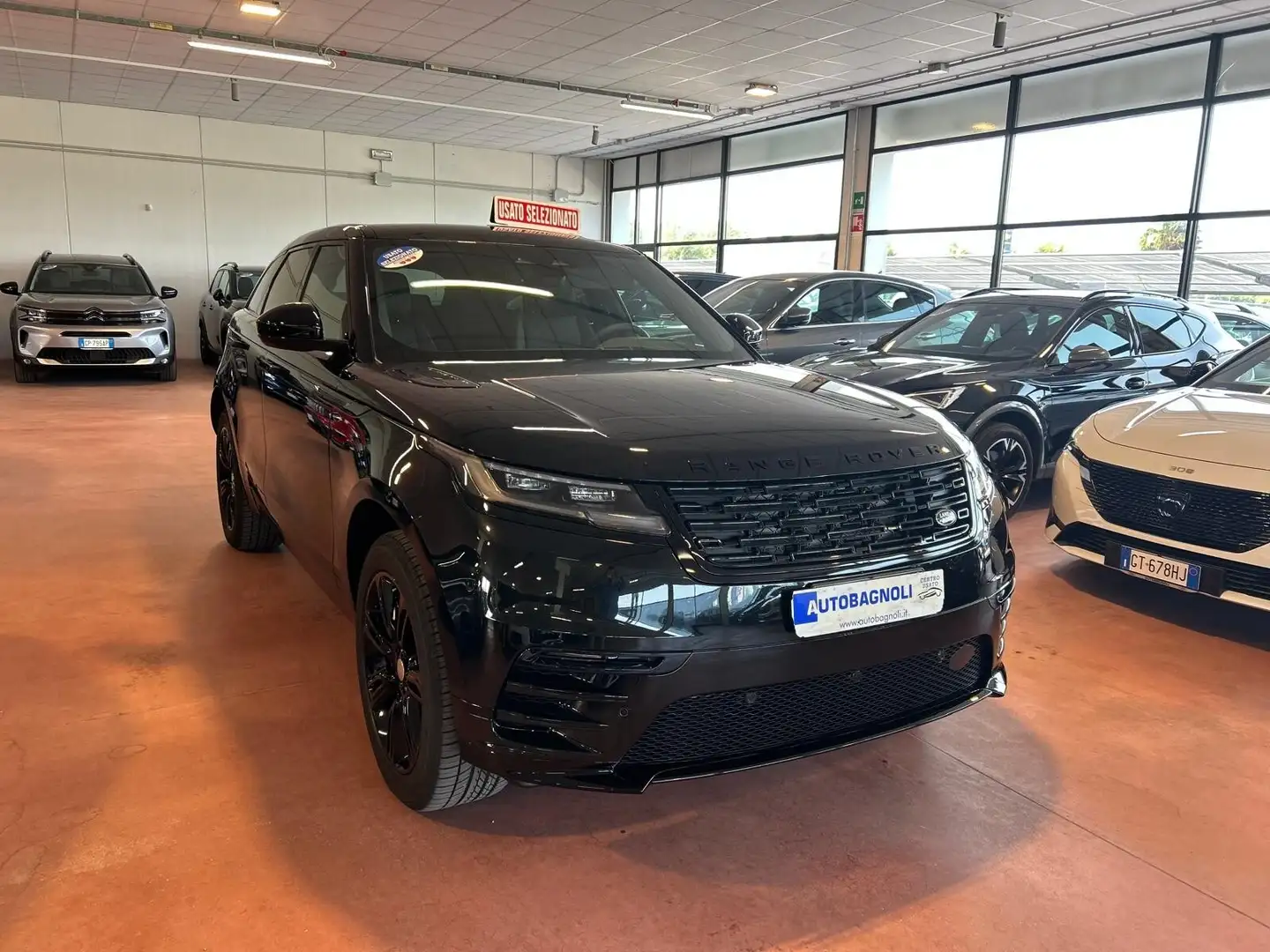 Land Rover Range Rover Velar R-DYNAMIC SE 2.0 Si4 250 CV Aut. 1200 KM Nero - 2