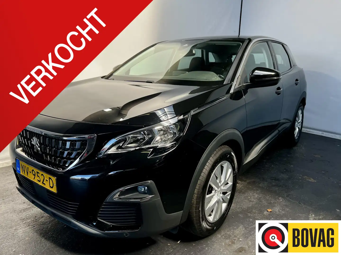 Peugeot 3008 1.2 PureTech Blue Lease Executive nieuwe motor Noir - 1