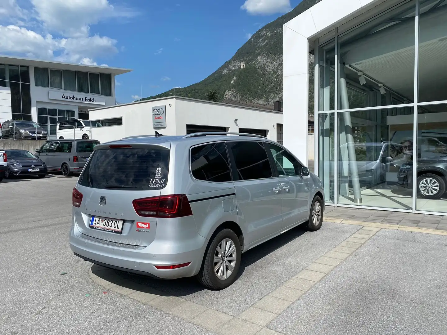 SEAT Alhambra *ALLRAD*Executive 2,0 TDI CR 4WD *AHK* Silber - 2