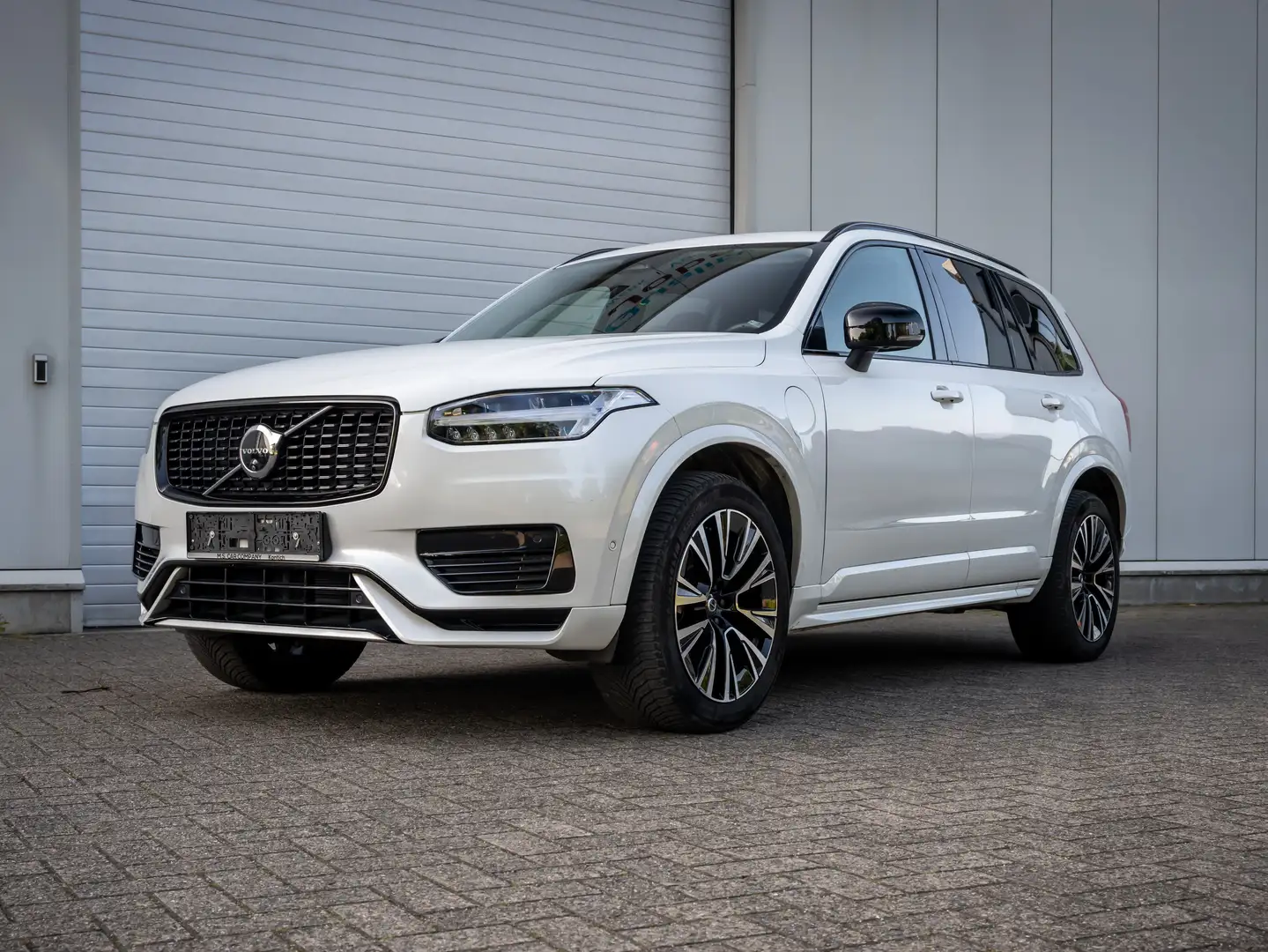 Volvo XC90 2.0 T8 TE 4WD PHEV Plus Dark*R-design*Nappa Leder* Weiß - 2