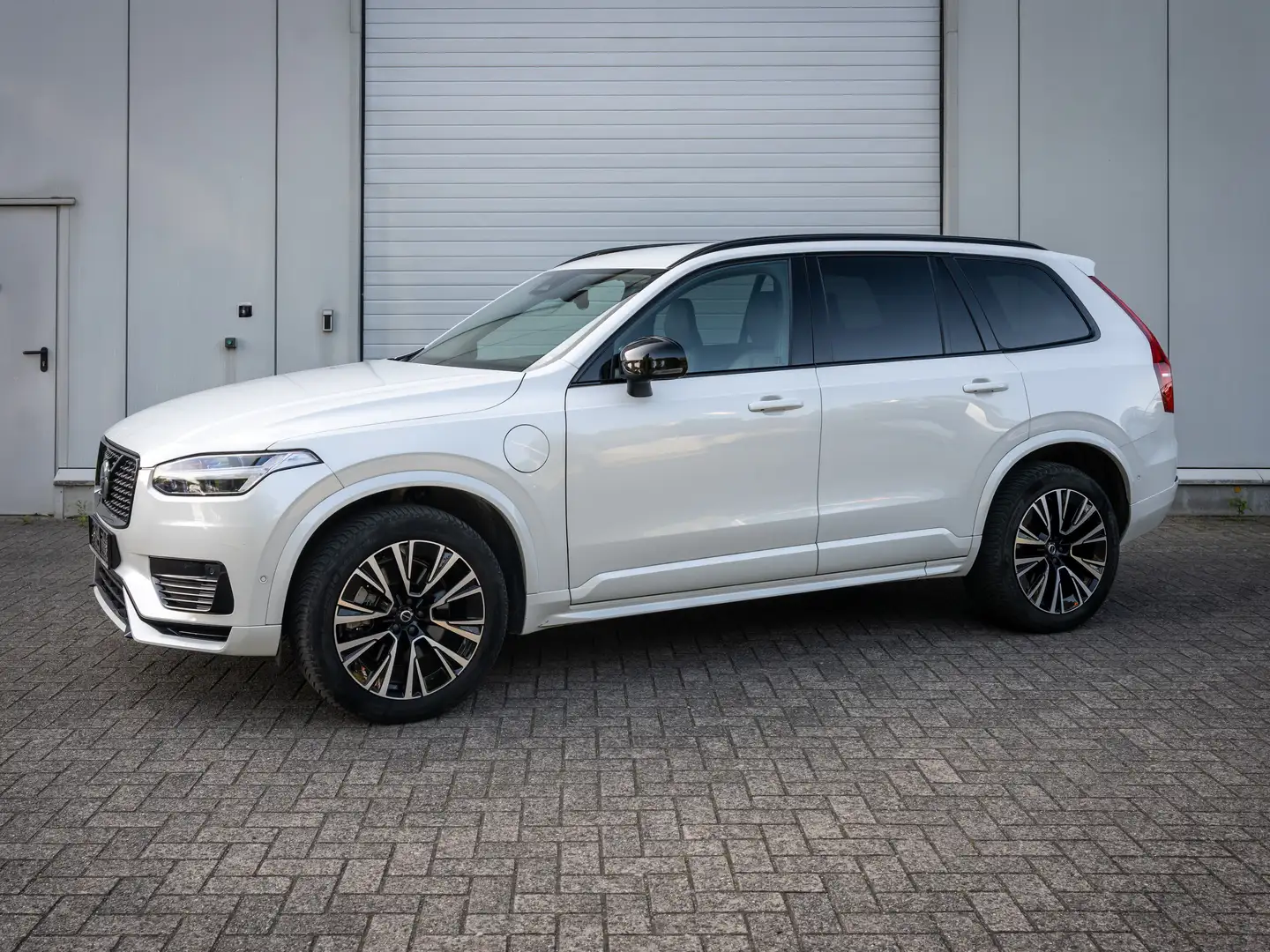 Volvo XC90 2.0 T8 TE 4WD PHEV Plus Dark*R-design*Nappa Leder* Weiß - 1