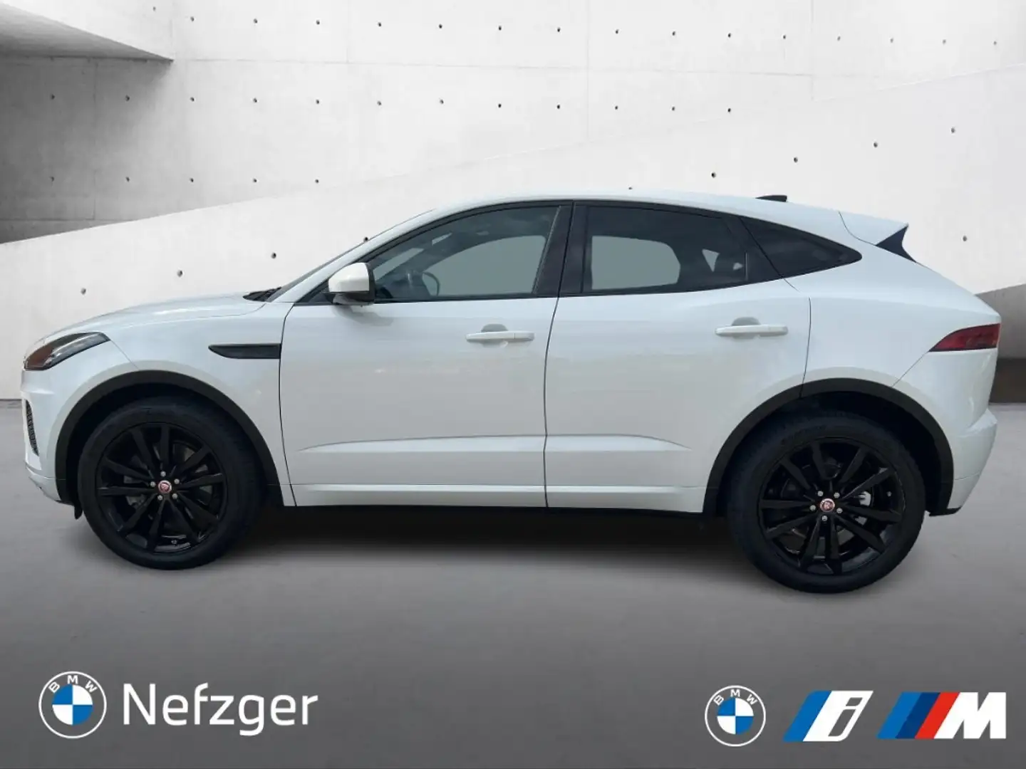 Jaguar E-Pace P200 R-Dynamic S AHK PDC vo+hi LED RFK Weiß - 2