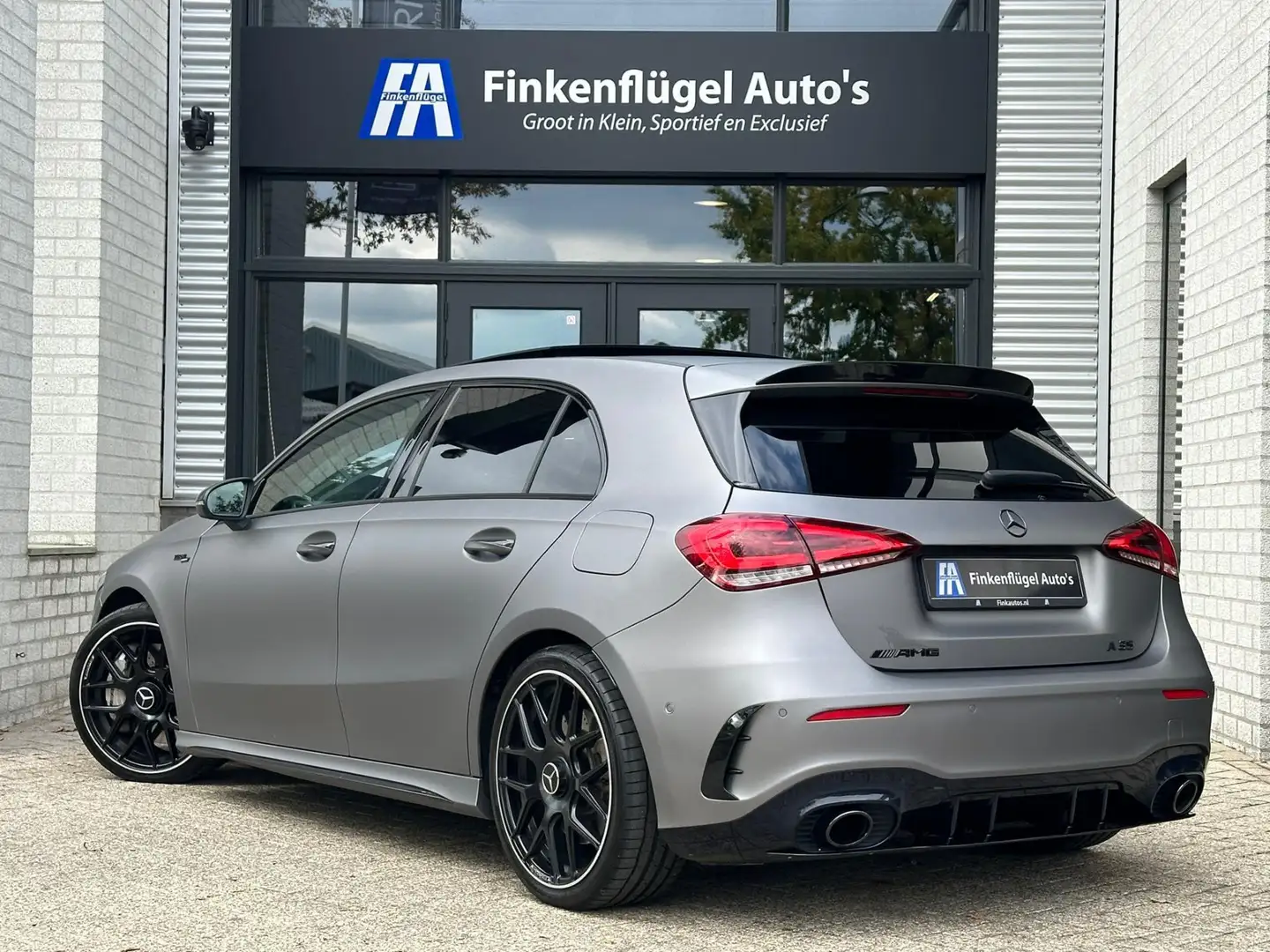Mercedes-Benz A 35 AMG A35 4MATIC Performance |Pano |Burmester |Memory |R Grijs - 2