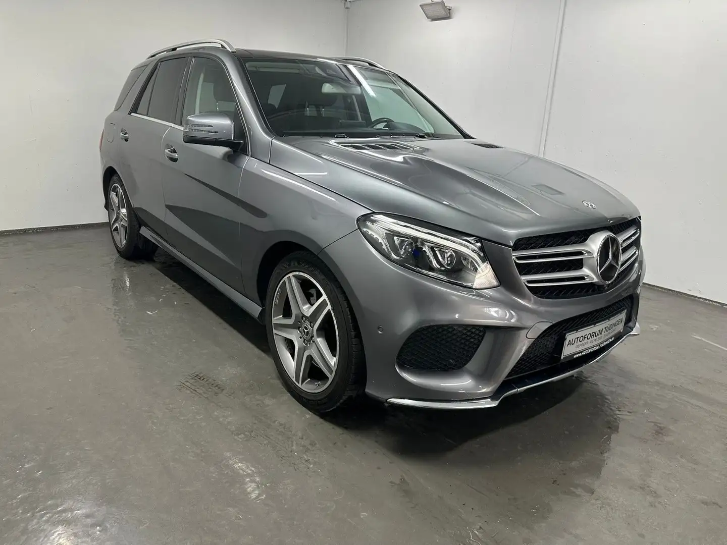 Mercedes-Benz GLE 500 4MATIC AMG*PANO*360*SDH*DISTRO*AHK* Gris - 2