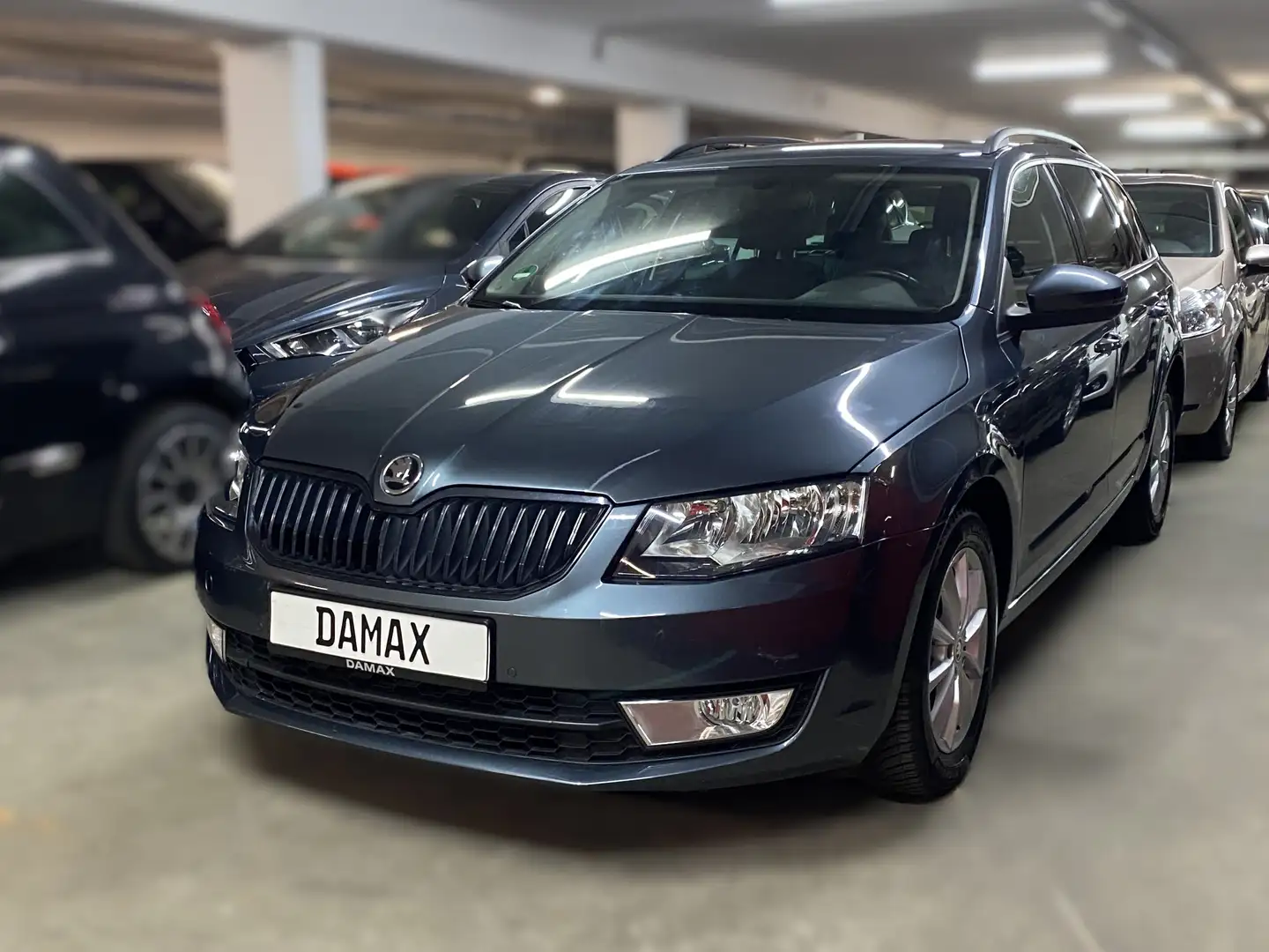 Skoda Octavia Style*AUTOMATIK*NAVI*TEILLEDER Grau - 1