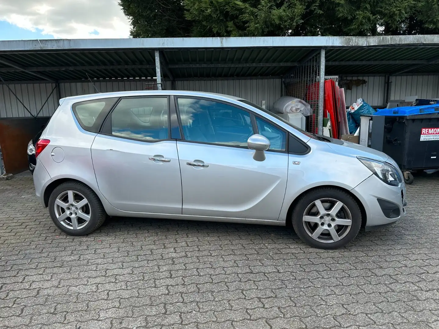 Opel Meriva 1.7 CDTI Aut.NAVI/TEMP/SHZ/AHK/KLIMA/PDC Zilver - 2