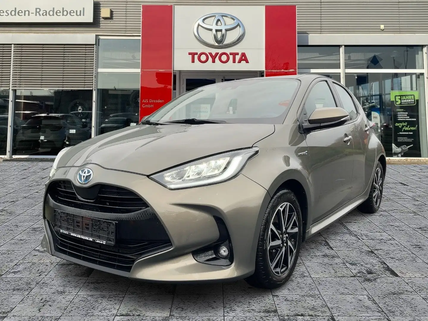 Toyota Yaris 1.5 Hybrid Club ACC*KAM*DAB*LED*KlimaAuto Marrone - 2