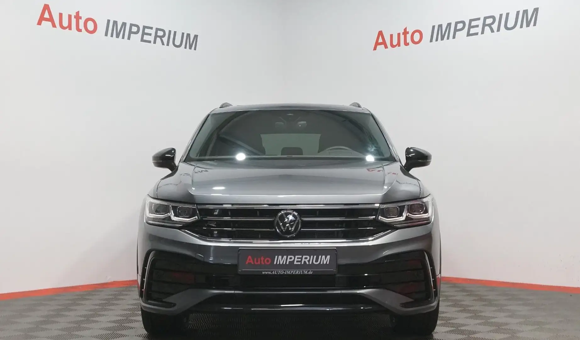 Volkswagen Tiguan Allspace 2.0 TDI  R-Line 4Motion*AHK*PANO Grau - 2