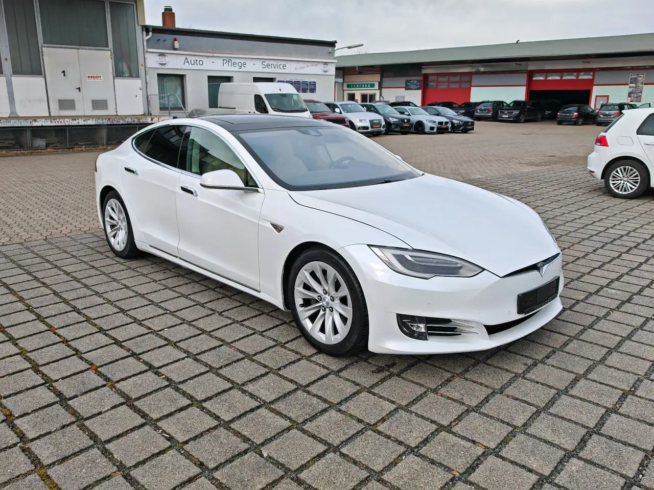 Tesla Model S