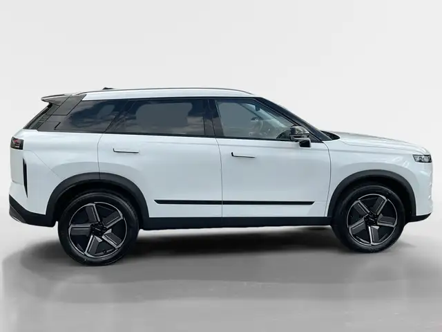 Jaecoo J7 view 6