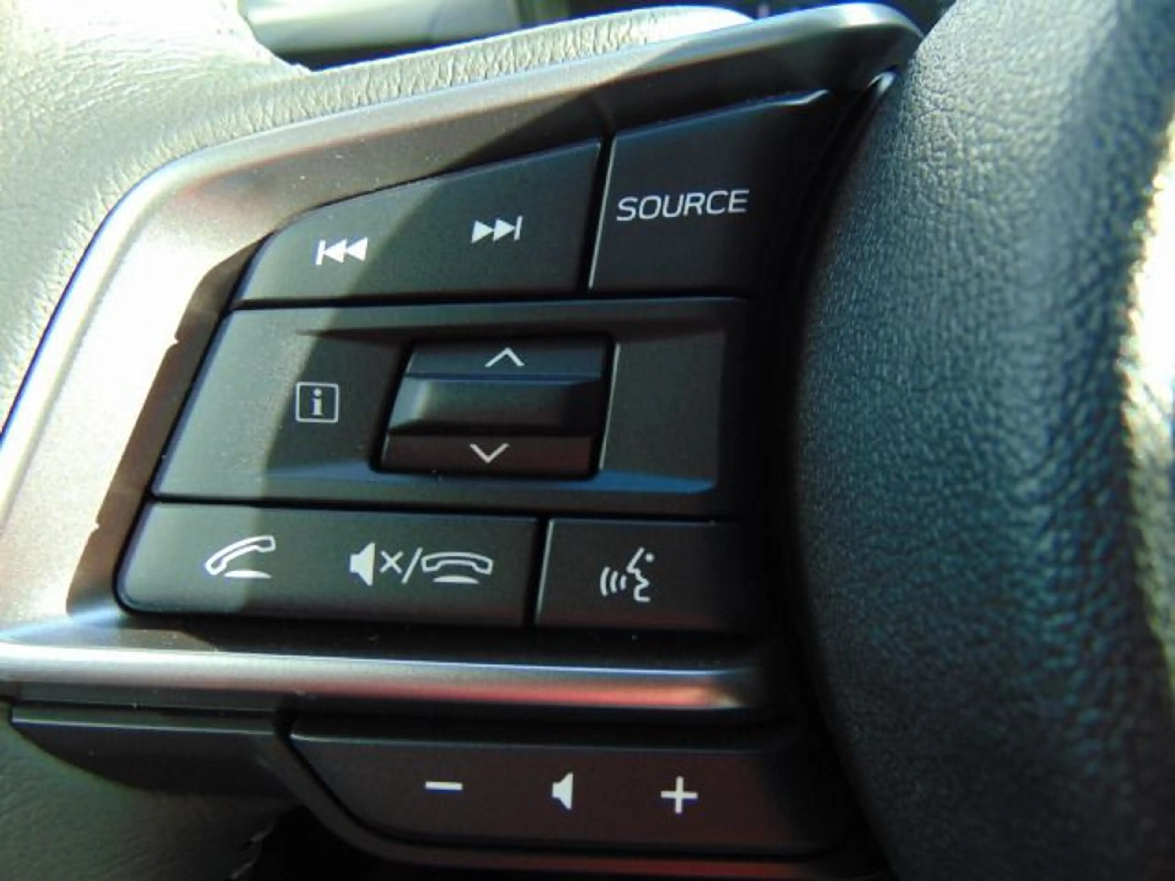 Subaru Crosstrek 2.0ie e-BOXER Platinum Lineart, Leder — photo 13