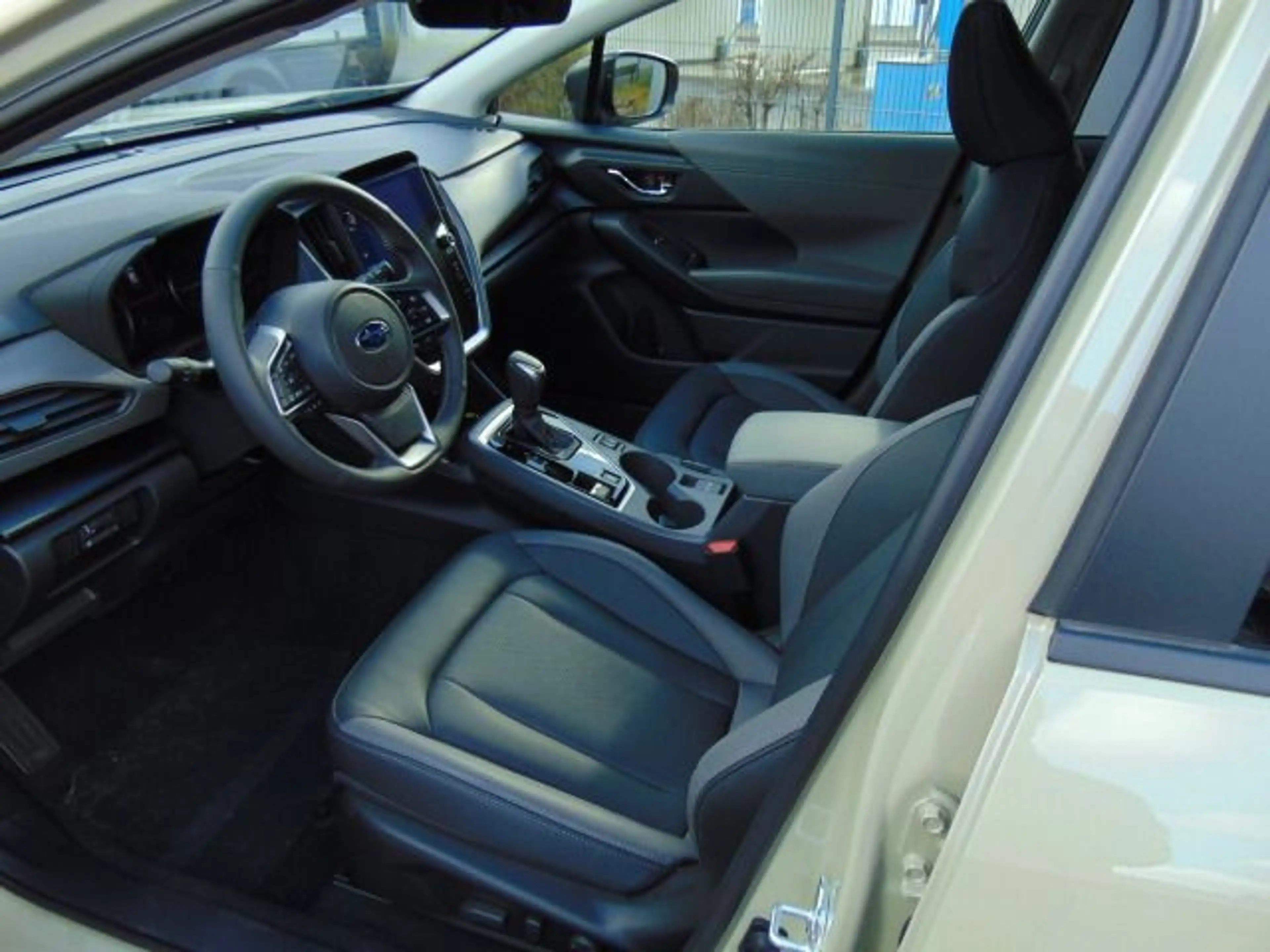 Subaru Crosstrek 2.0ie e-BOXER Platinum Lineart, Leder — photo 7