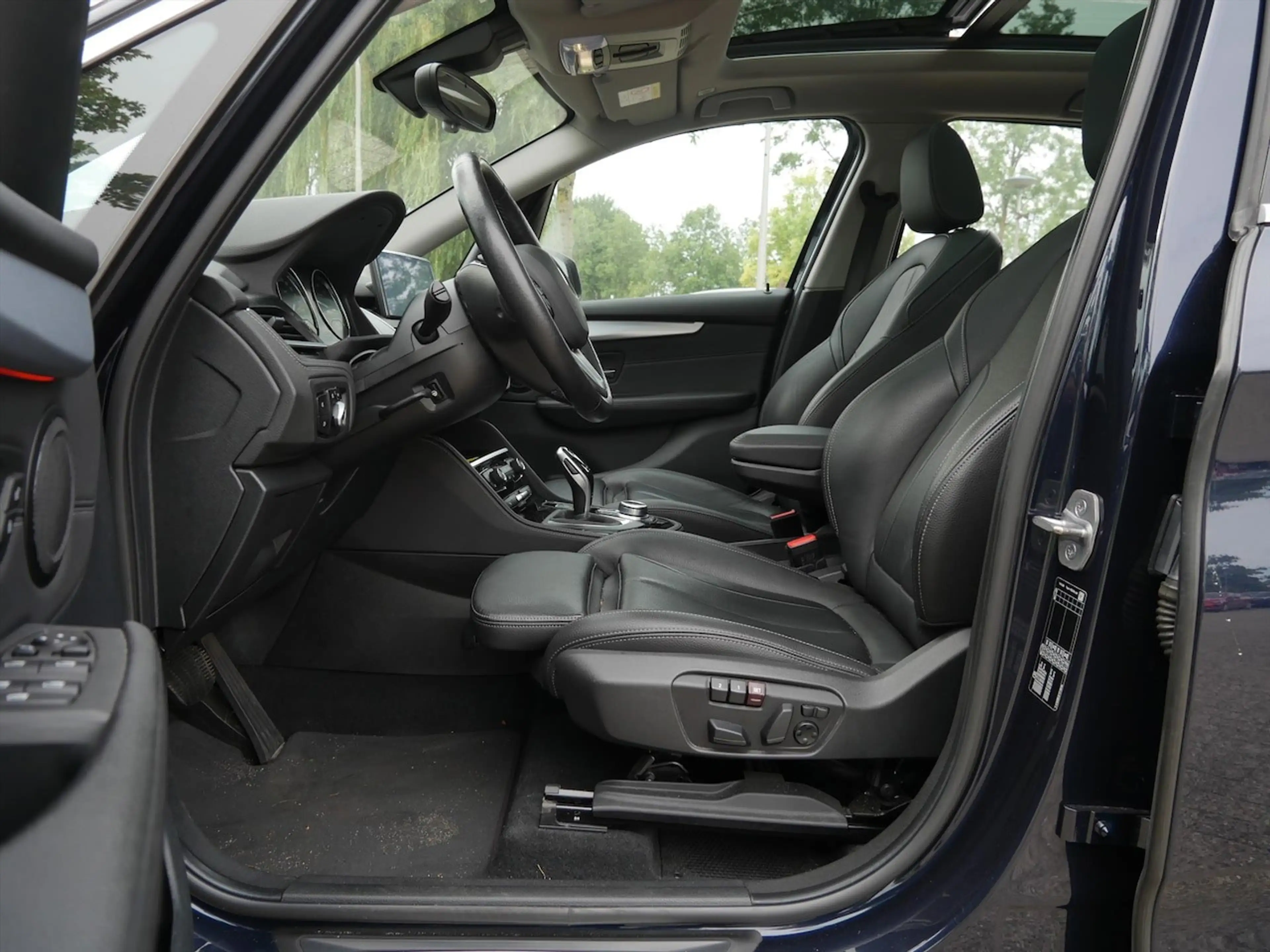 BMW 218 2-serie Active Tourer 218i High Executive Edition — photo 6