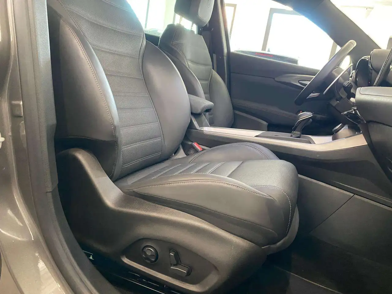 Alfa Romeo Tonale 2025