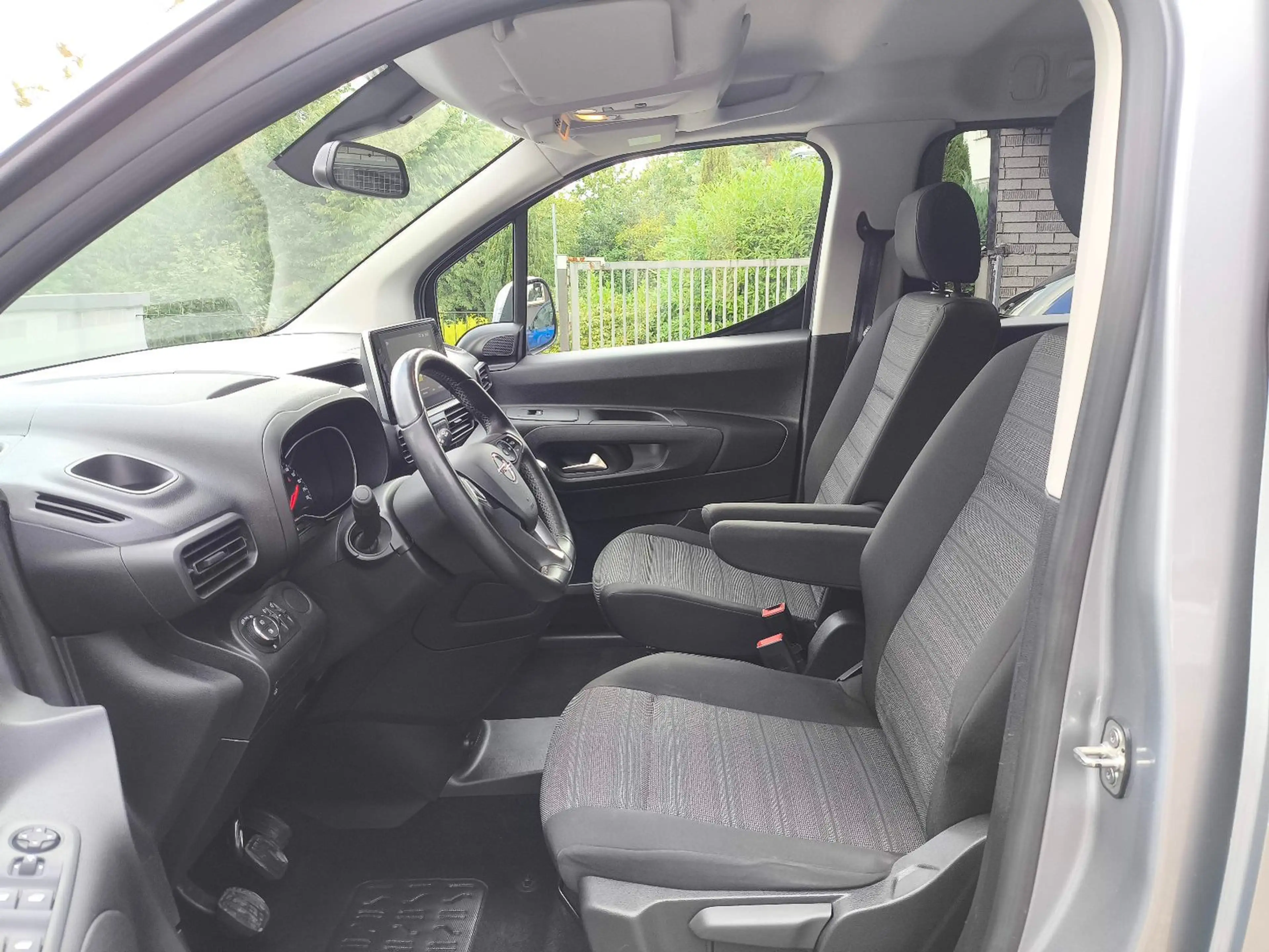 Opel Combo Life Kamera*navi*AHK * — photo 12