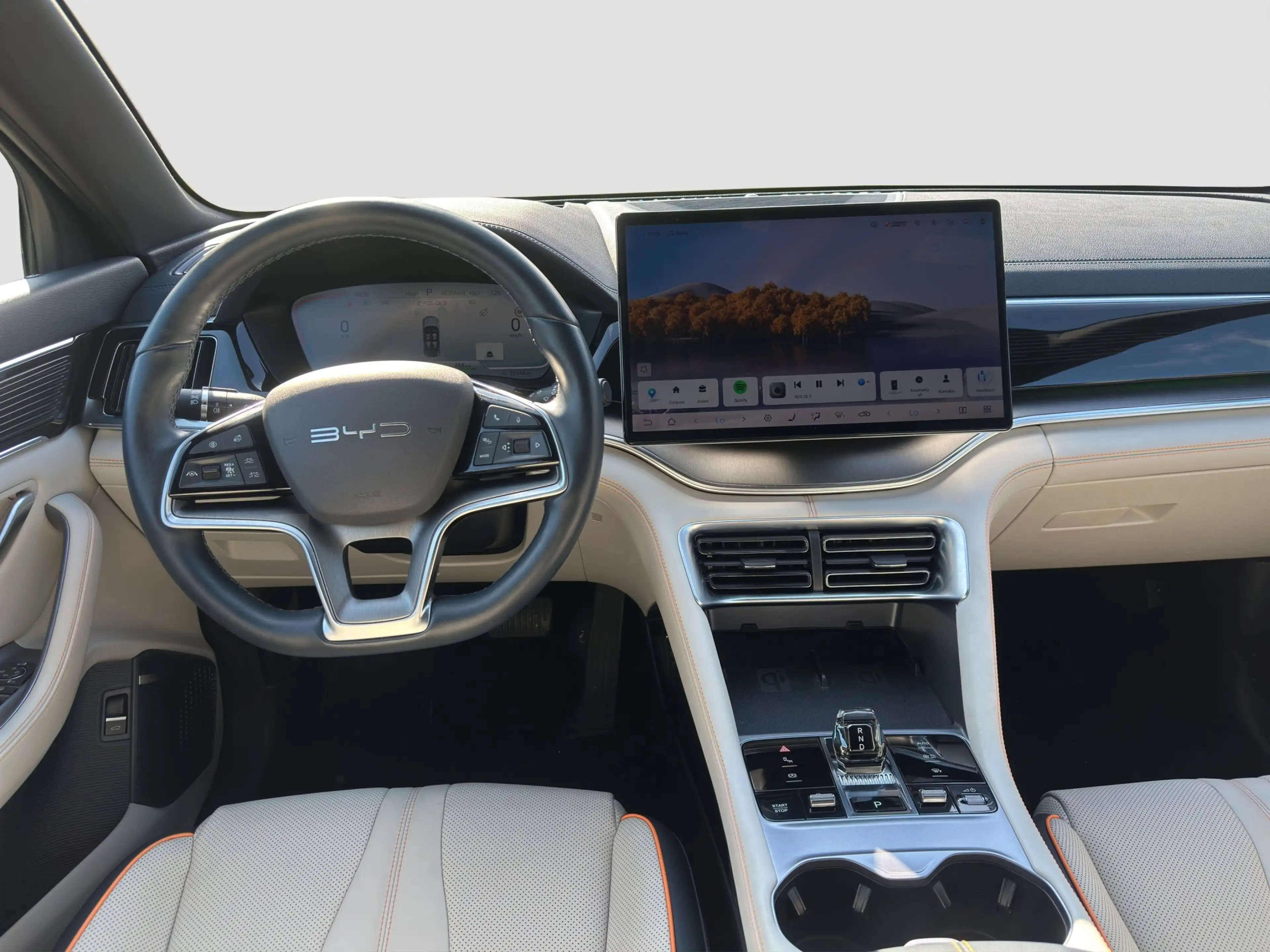 BYD Seal -U — photo 12