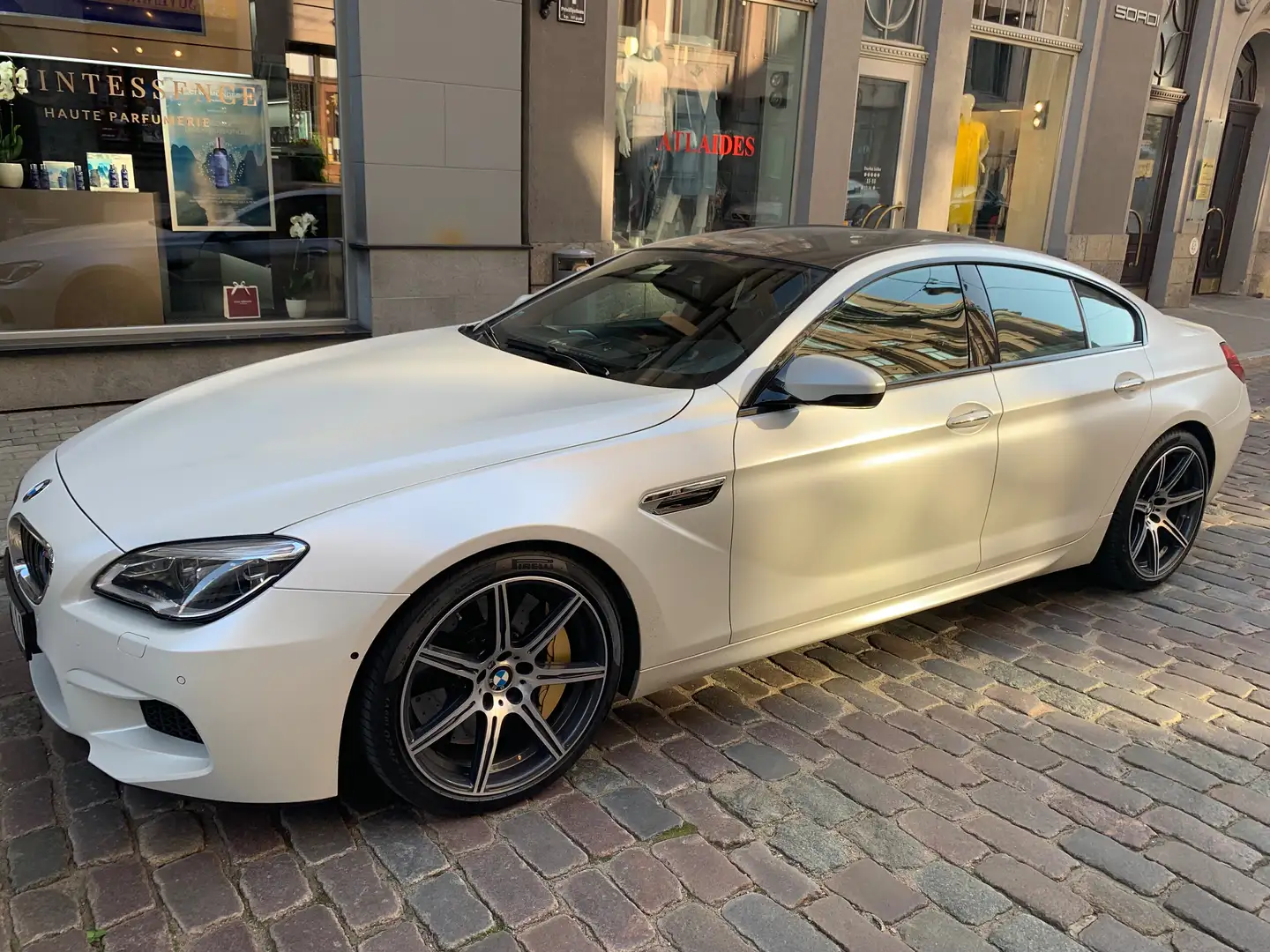 BMW M6 M6 Gran Coupe Competition bijela - 1